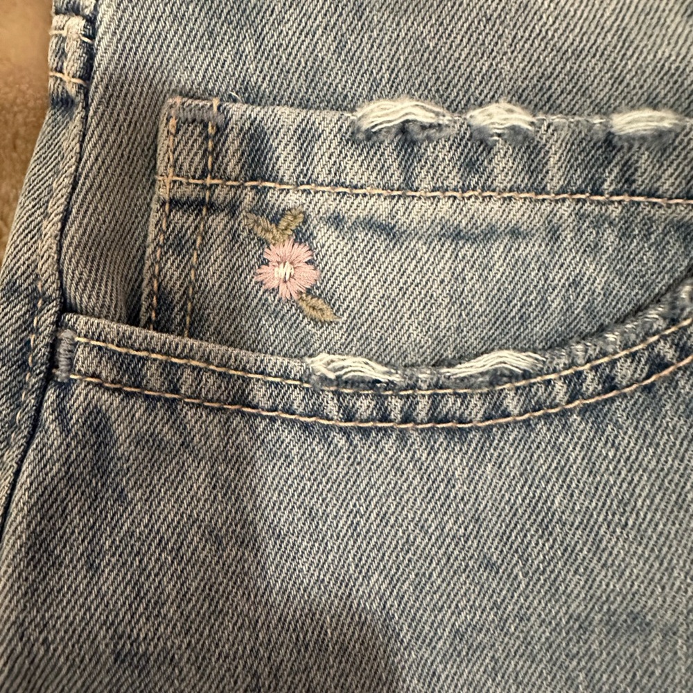 Hollister Floral Embroidery Low Rise Baggy Wide Leg Jeans - Picture 5 of 8